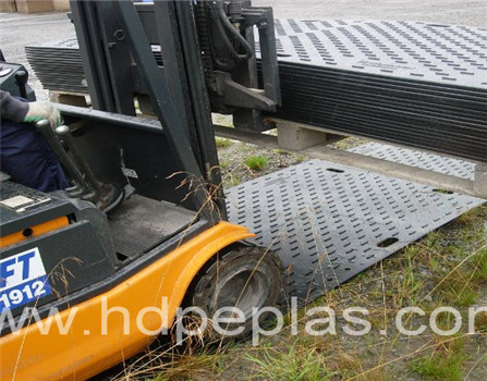 Heavy duty temporary track mats/construction road mat
