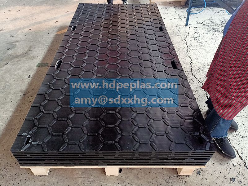 Ground Protection plastic temporary road mats to protect grass
