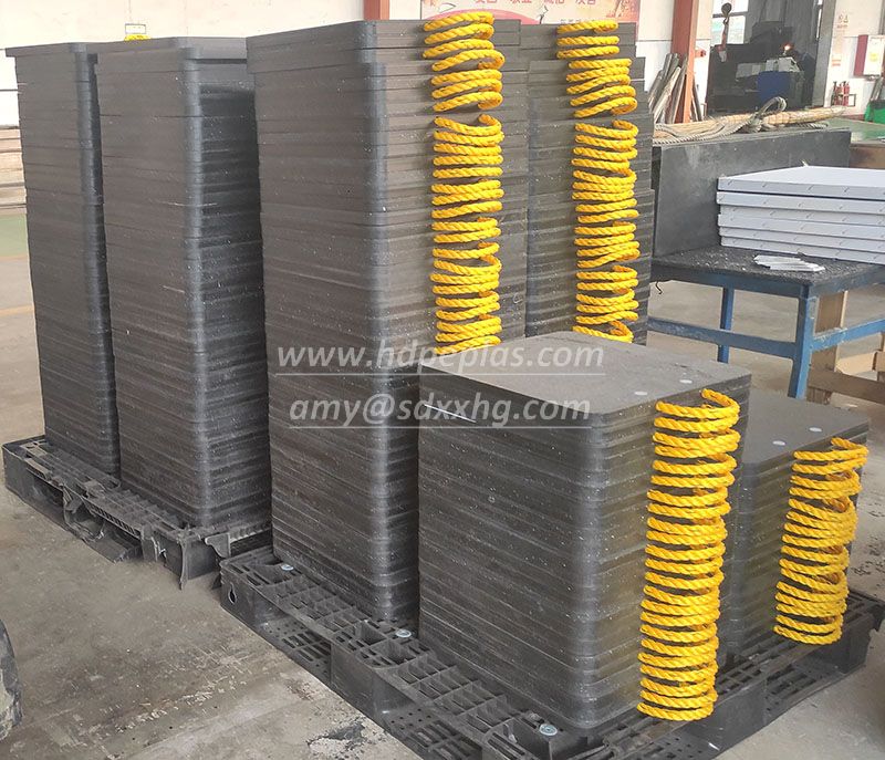 UHMWPE plastic outrigger pads are used to support vehicles and cranes without warping