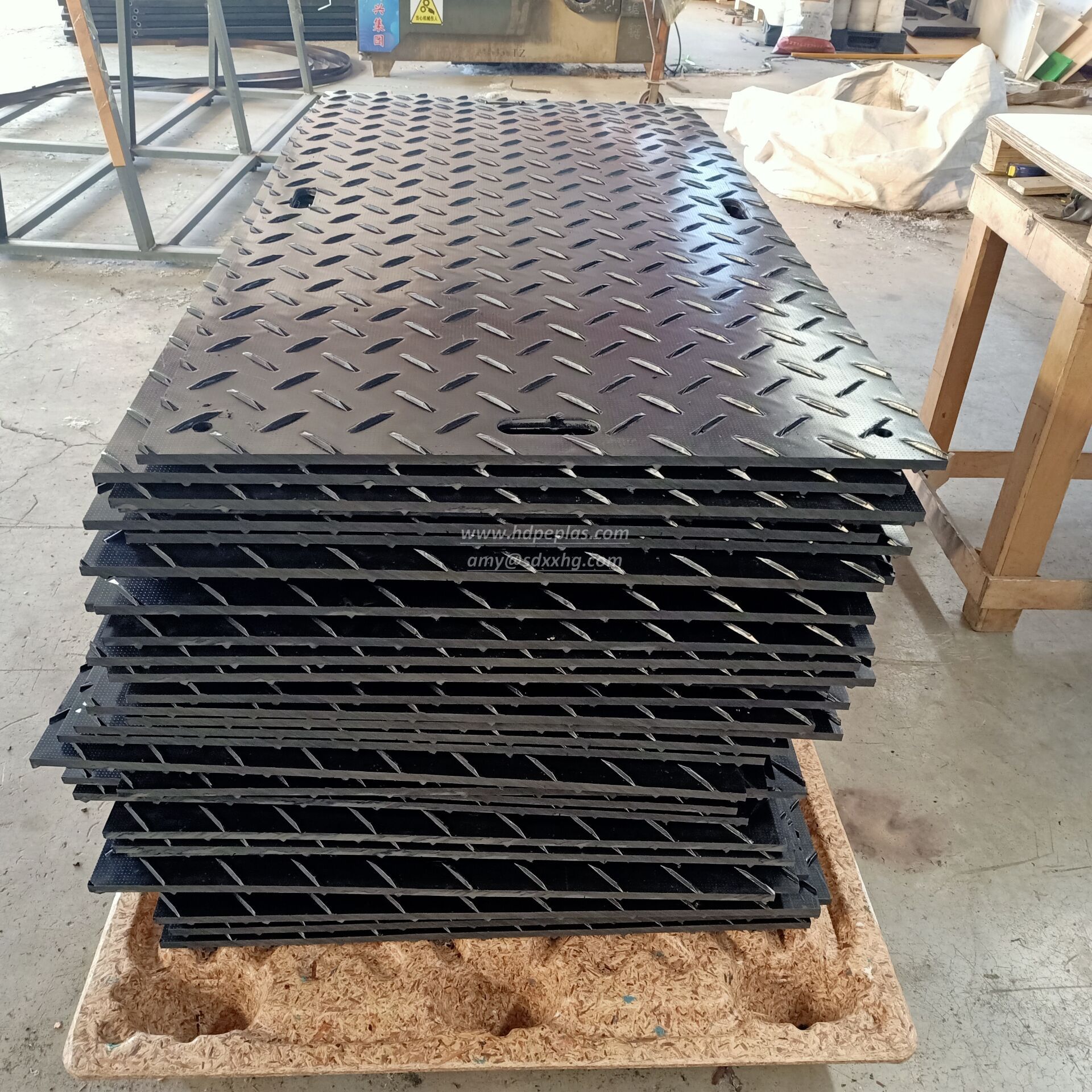 HDPE Mats for Ground Protection, Pathways, Parking and Walkways