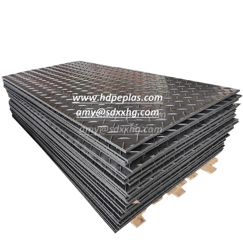 Durable heavy duty ground protection plastic road mats