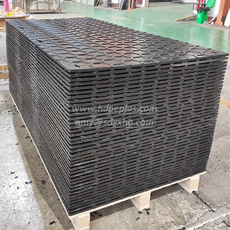 Ground protection mat and black hdpe sheet container shipping