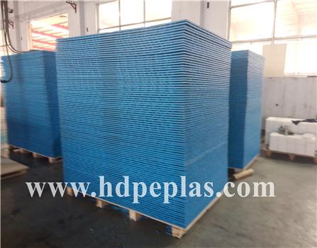 High density polyethylene versatile ground mats